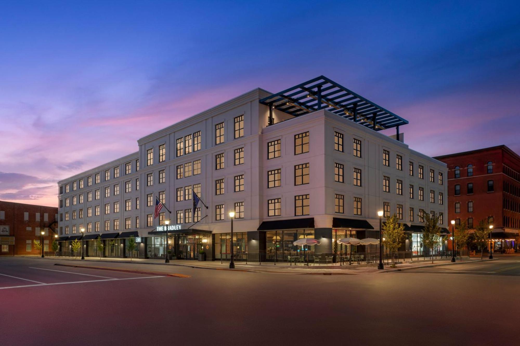 The Bradley Hotel Fort Wayne Exterior foto